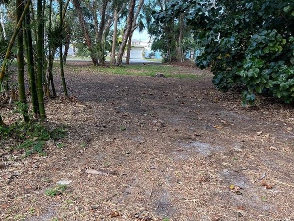 418 12TH AVENUE, INDIAN ROCKS BEACH, FL 33785