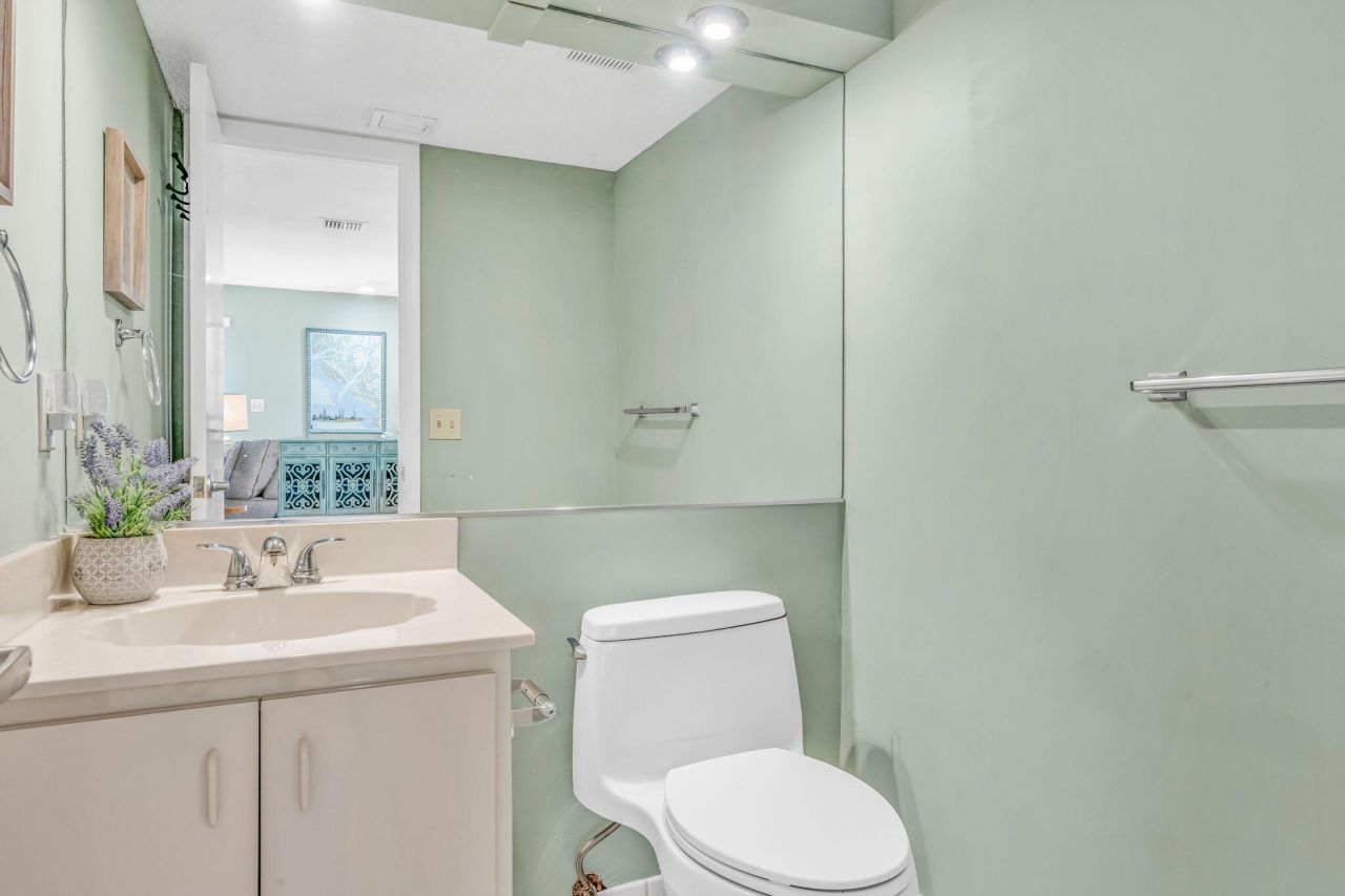 12690 Overseas Highway, Unit 310, Marathon, FL 33050 Photo