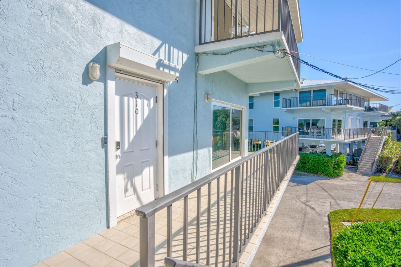 12690 Overseas Highway, Unit 310, Marathon, FL 33050 Photo