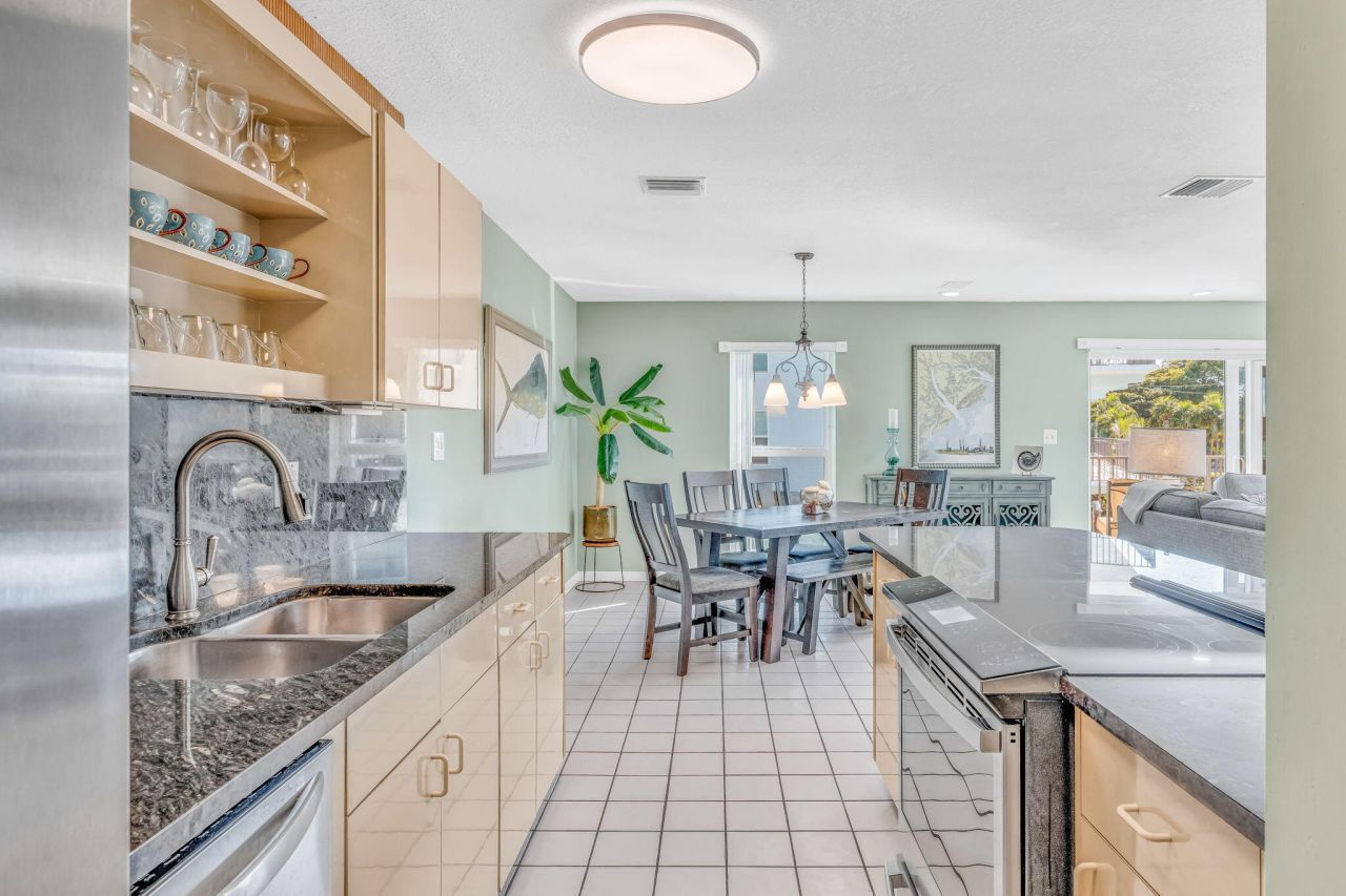 12690 Overseas Highway, Unit 310, Marathon, FL 33050 Photo