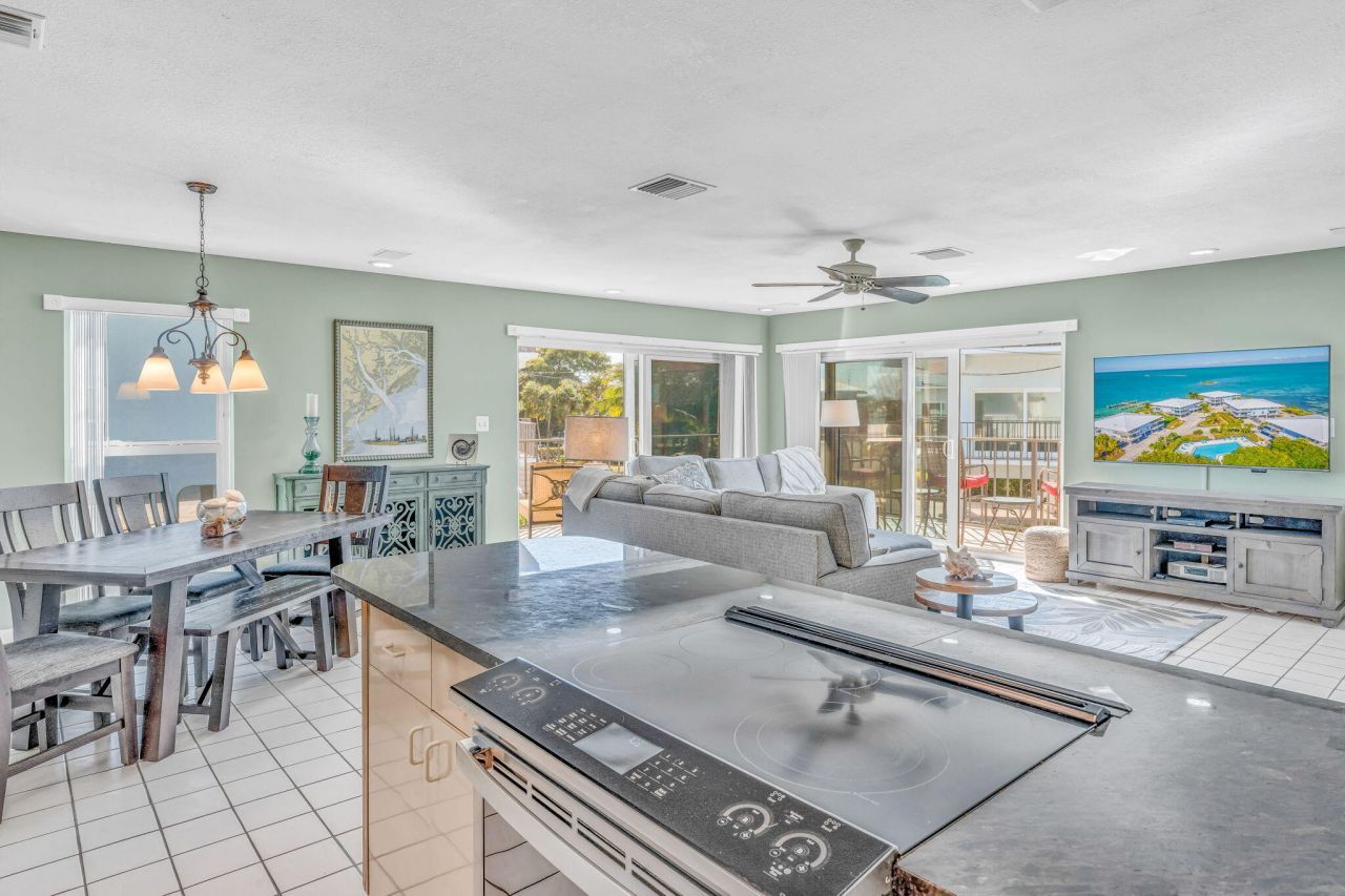 12690 Overseas Highway, Unit 310, Marathon, FL 33050 Photo