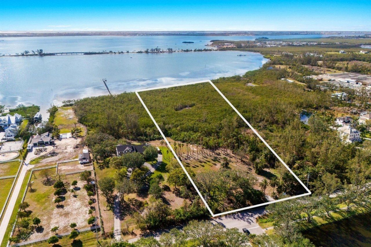 9205 9th Avenue Nw, Bradenton, FL 34209 Photo