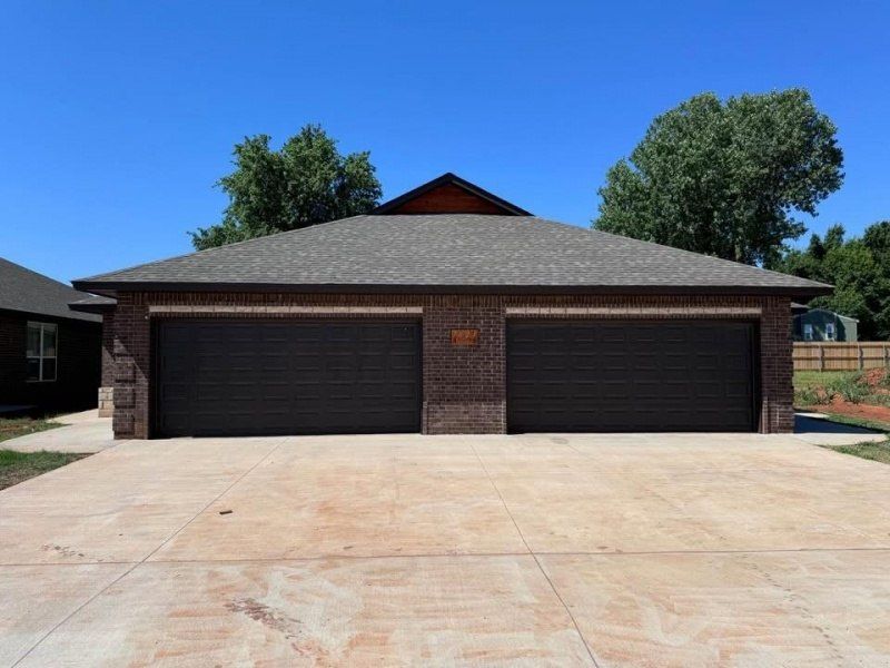 7620 Wildflower Way, Unit A, Oklahoma City, OK 73169 Main Photo