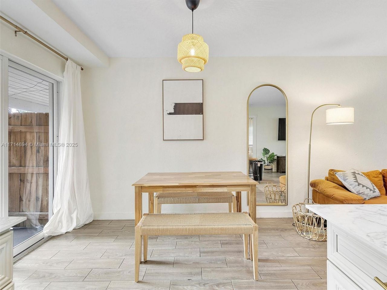 300 SW 23rd St, Fort Lauderdale, FL 33315 Photo