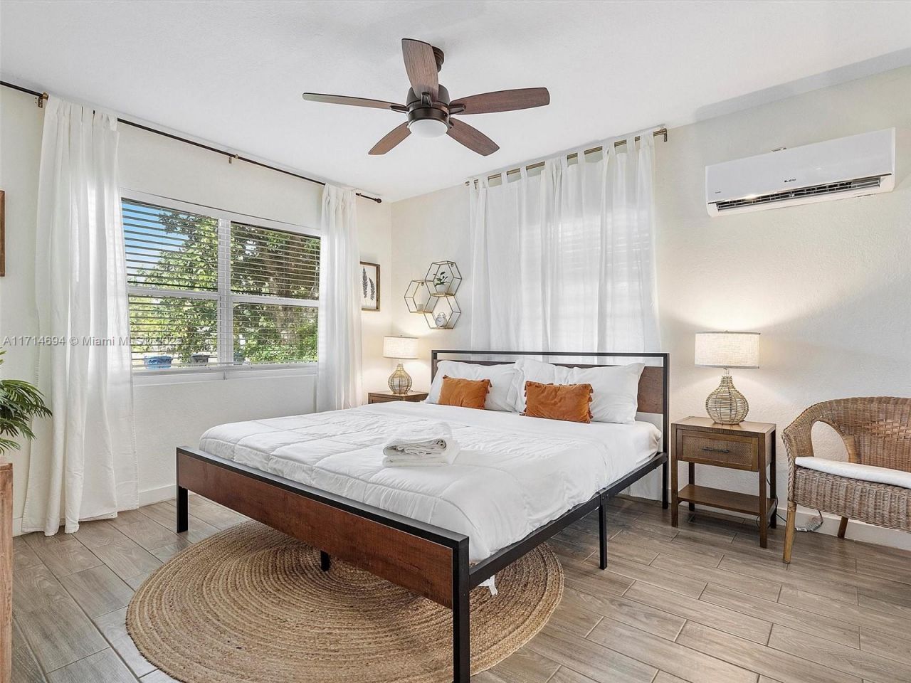 300 SW 23rd St, Fort Lauderdale, FL 33315 Photo