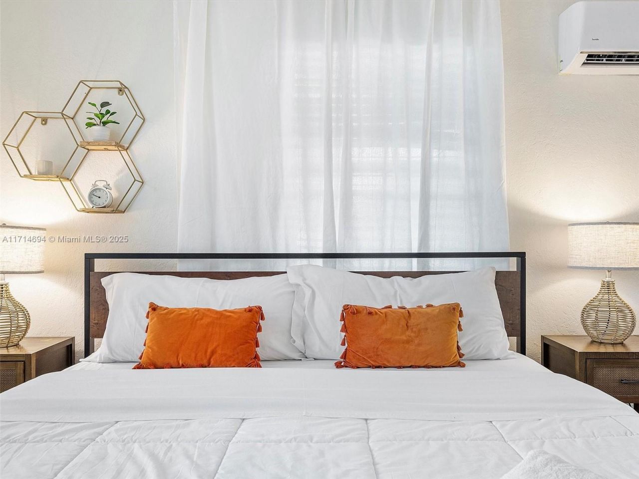 300 SW 23rd St, Fort Lauderdale, FL 33315 Photo