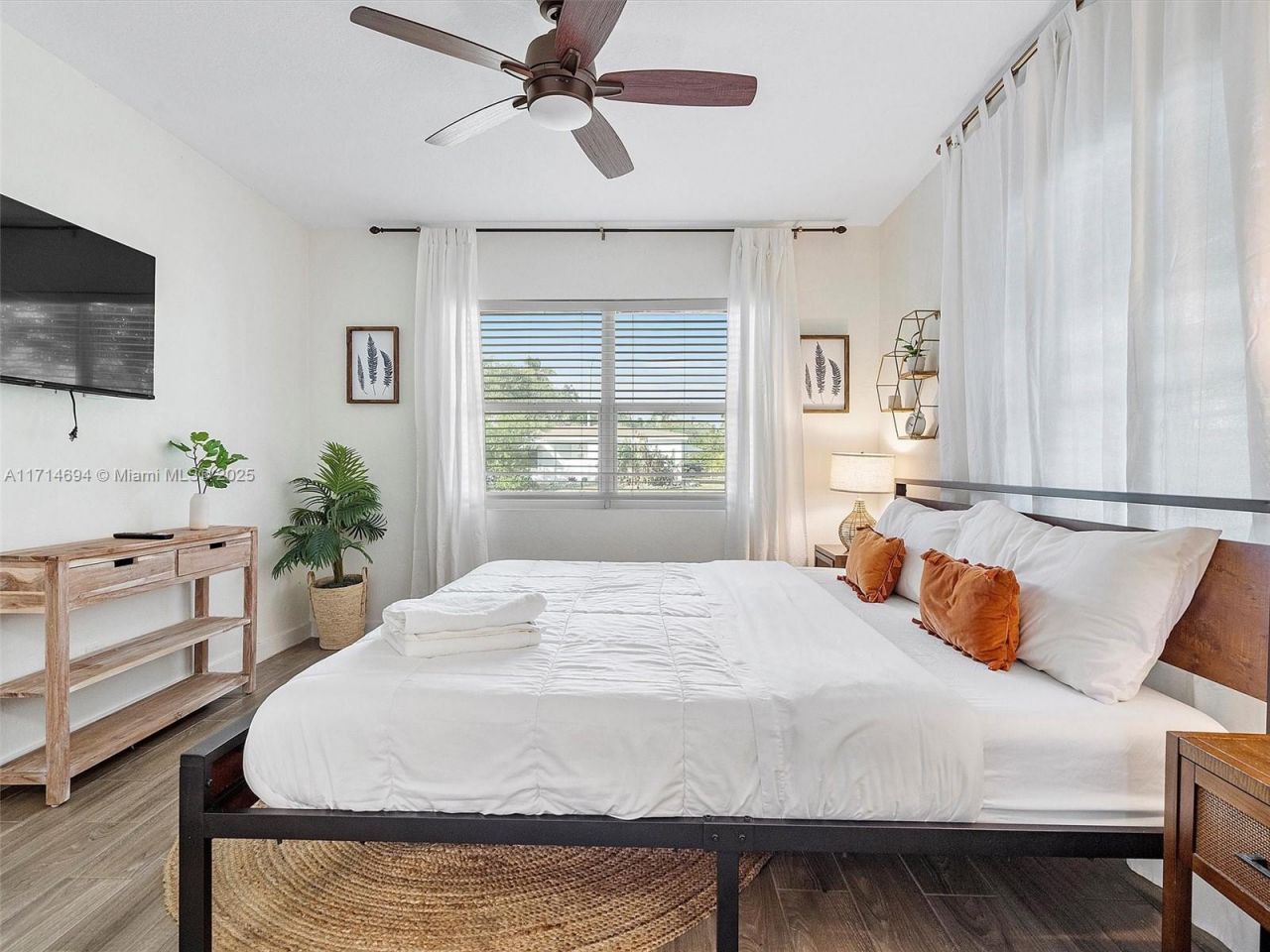 300 SW 23rd St, Fort Lauderdale, FL 33315 Photo