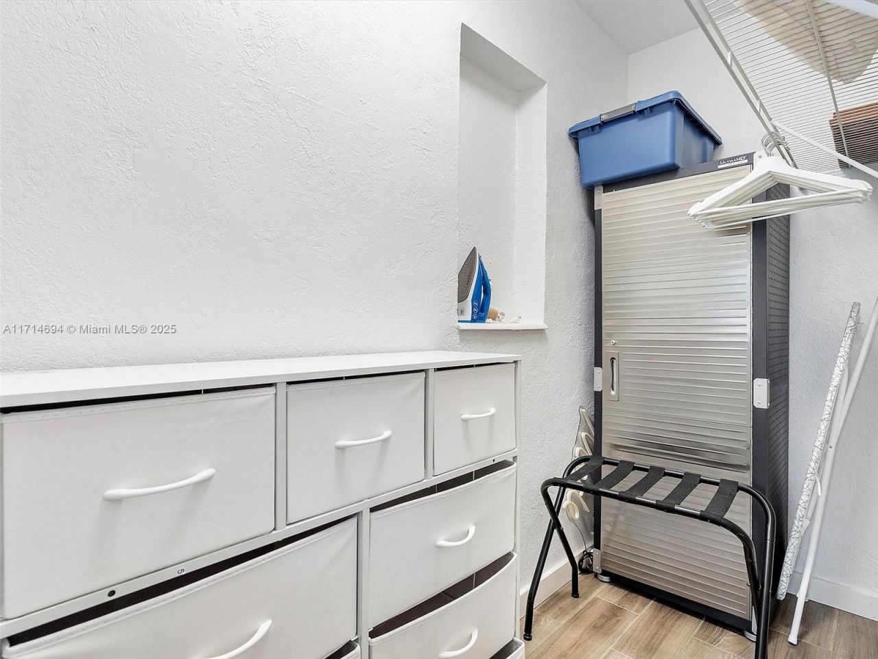 300 SW 23rd St, Fort Lauderdale, FL 33315 Photo