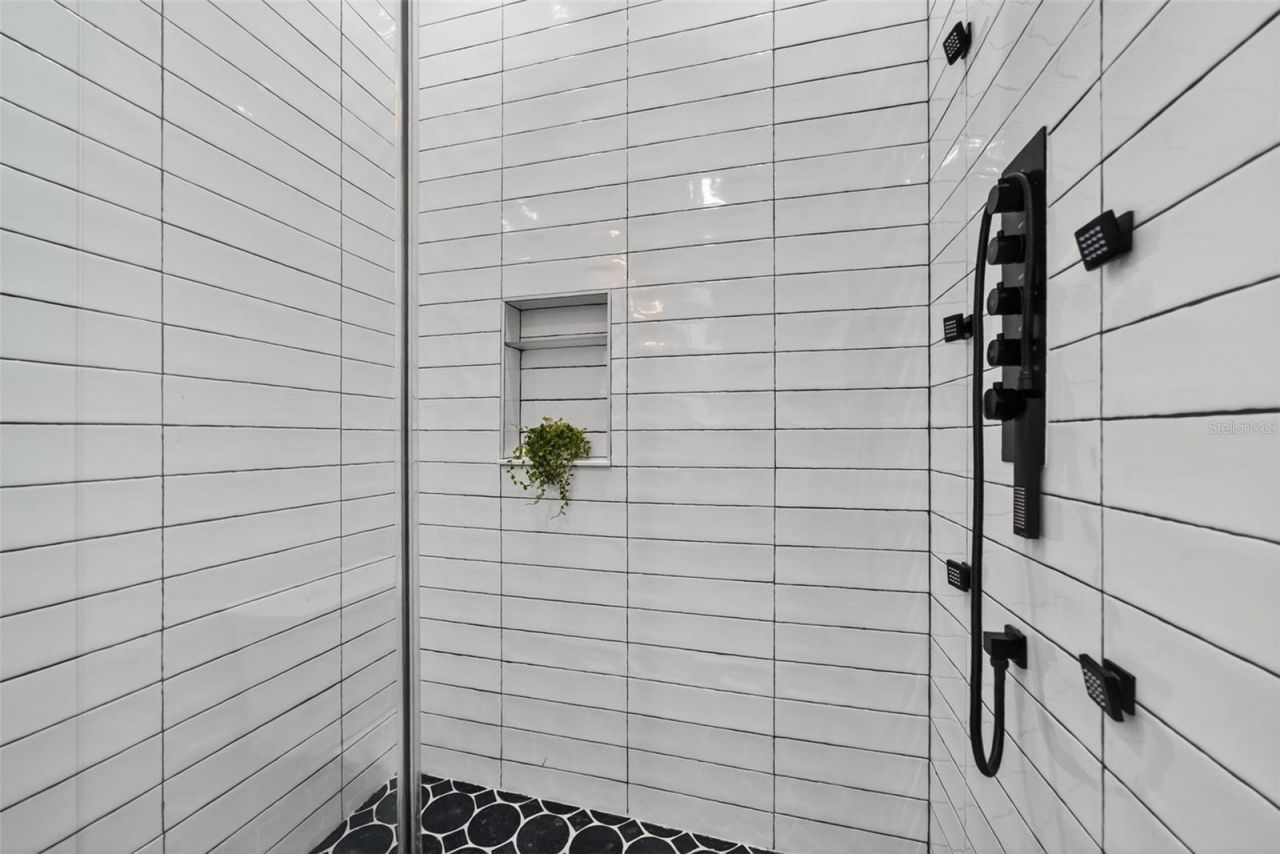 6266 4th Avenue S, Saint Petersburg, FL 33707 Photo