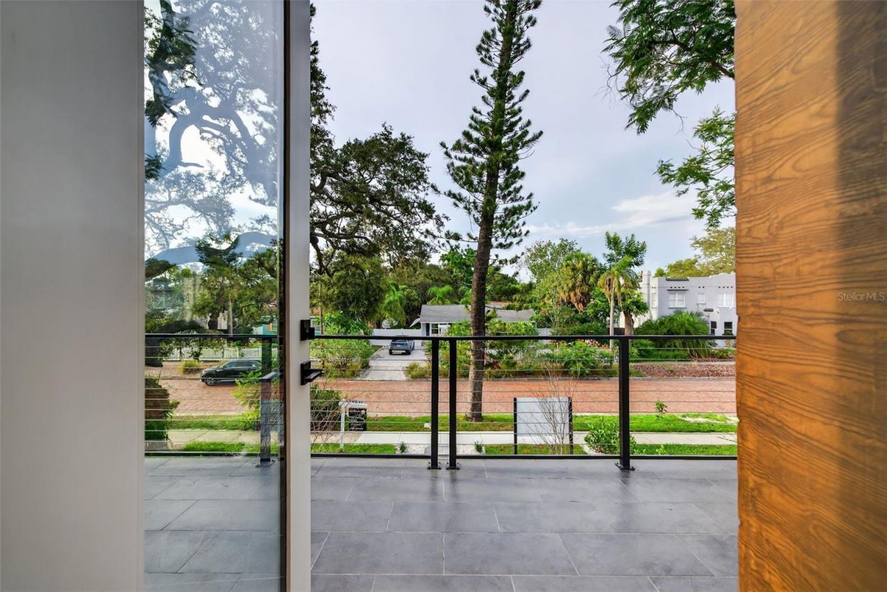 6266 4th Avenue S, Saint Petersburg, FL 33707 Photo