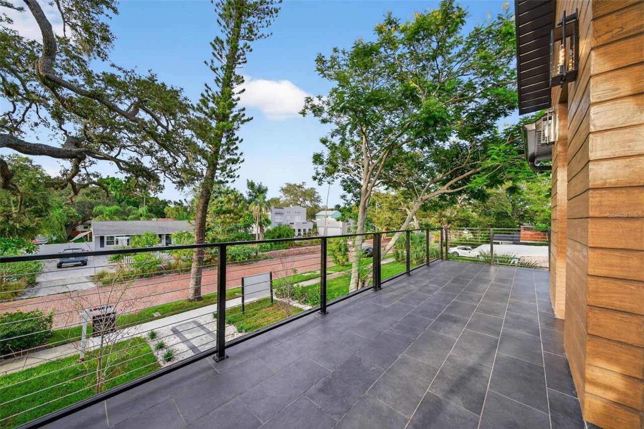 6266 4th Avenue S, Saint Petersburg, FL 33707 Photo