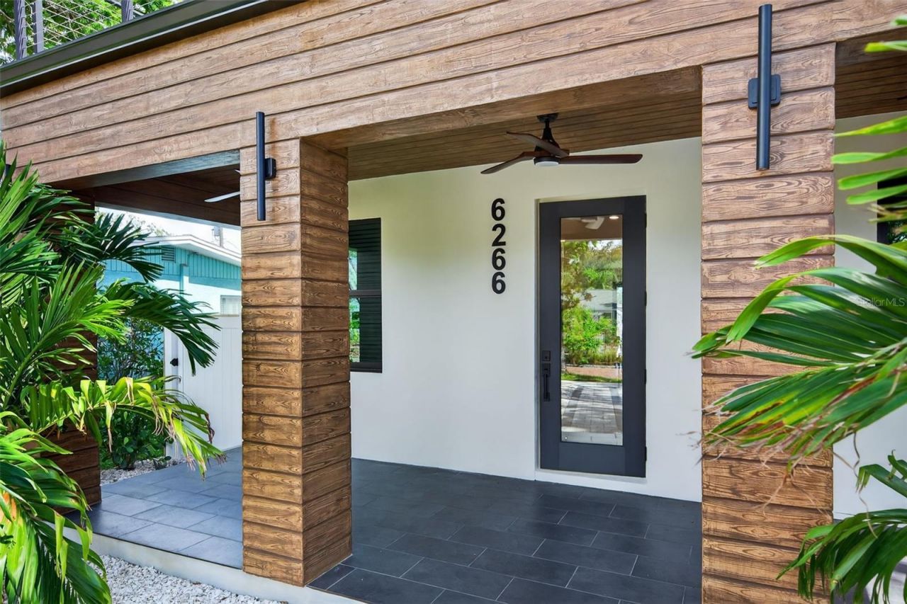 6266 4th Avenue S, Saint Petersburg, FL 33707 Photo