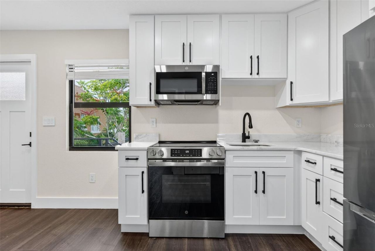 6266 4th Avenue S, Saint Petersburg, FL 33707 Photo