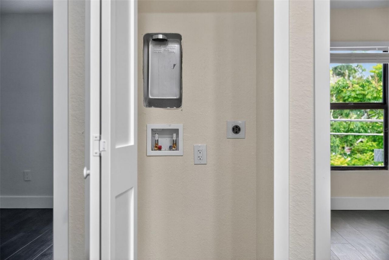 6266 4th Avenue S, Saint Petersburg, FL 33707 Photo