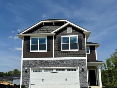 211 Drayton Hall Lane, Sanford, NC 27330
