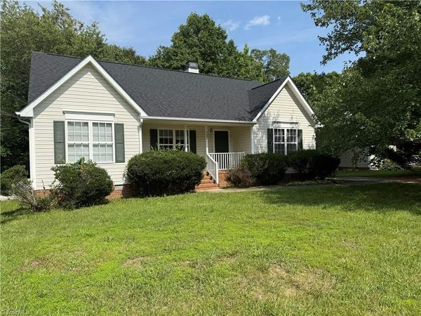 3007 Brookrun Drive, Jamestown, NC 27282