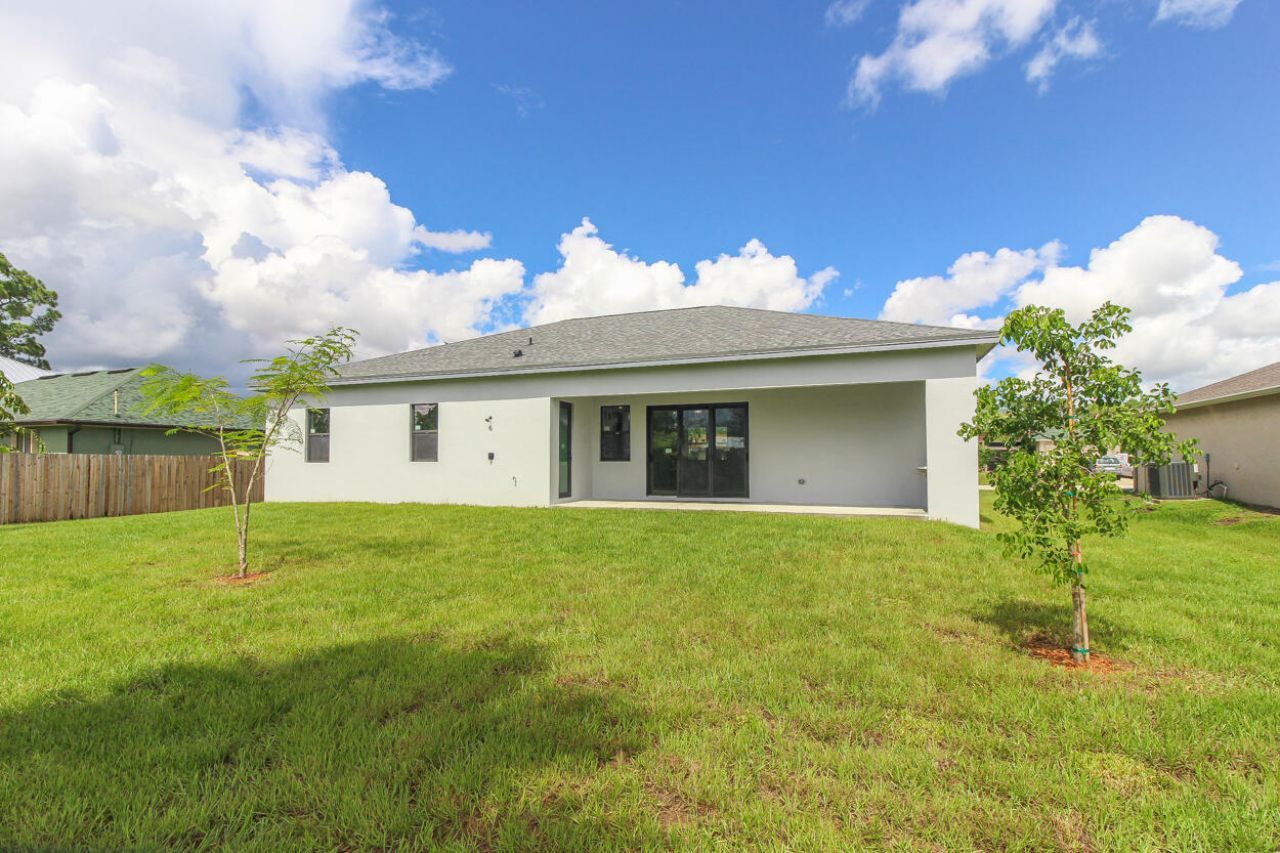 850 SW Abingdon Avenue, Port Saint Lucie, FL 34953 Photo