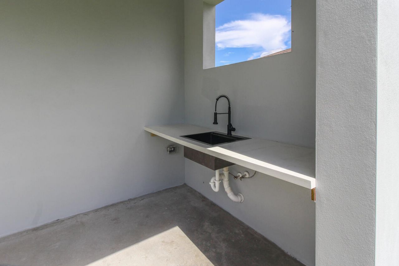 850 SW Abingdon Avenue, Port Saint Lucie, FL 34953 Photo