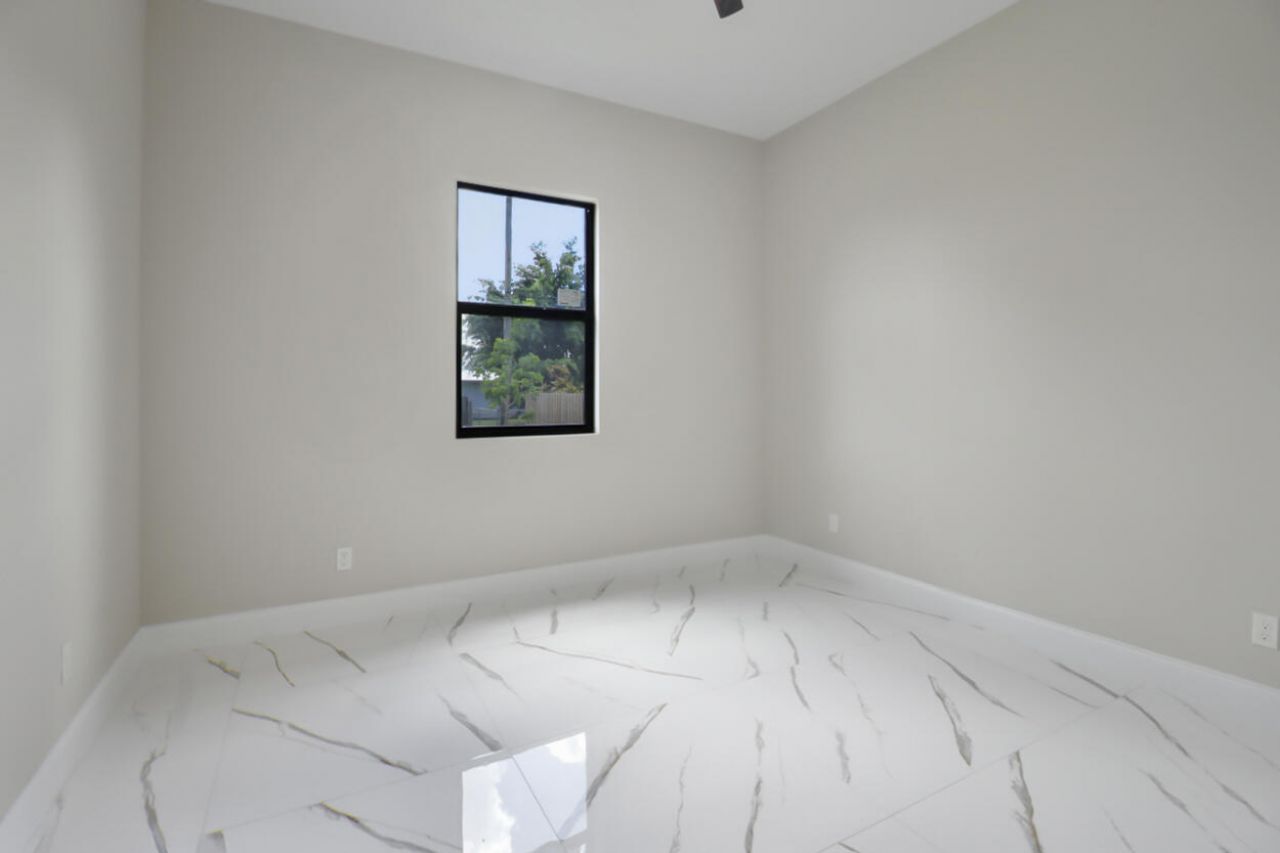 850 SW Abingdon Avenue, Port Saint Lucie, FL 34953 Photo