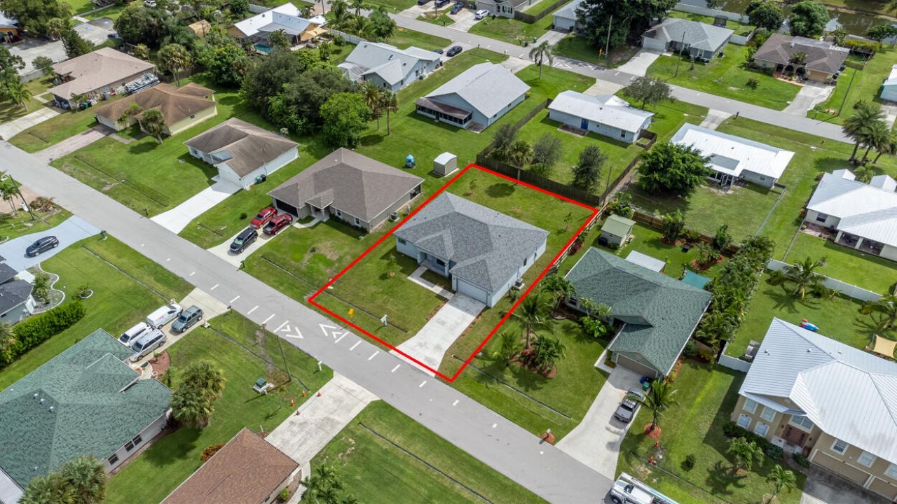 850 SW Abingdon Avenue, Port Saint Lucie, FL 34953 Photo