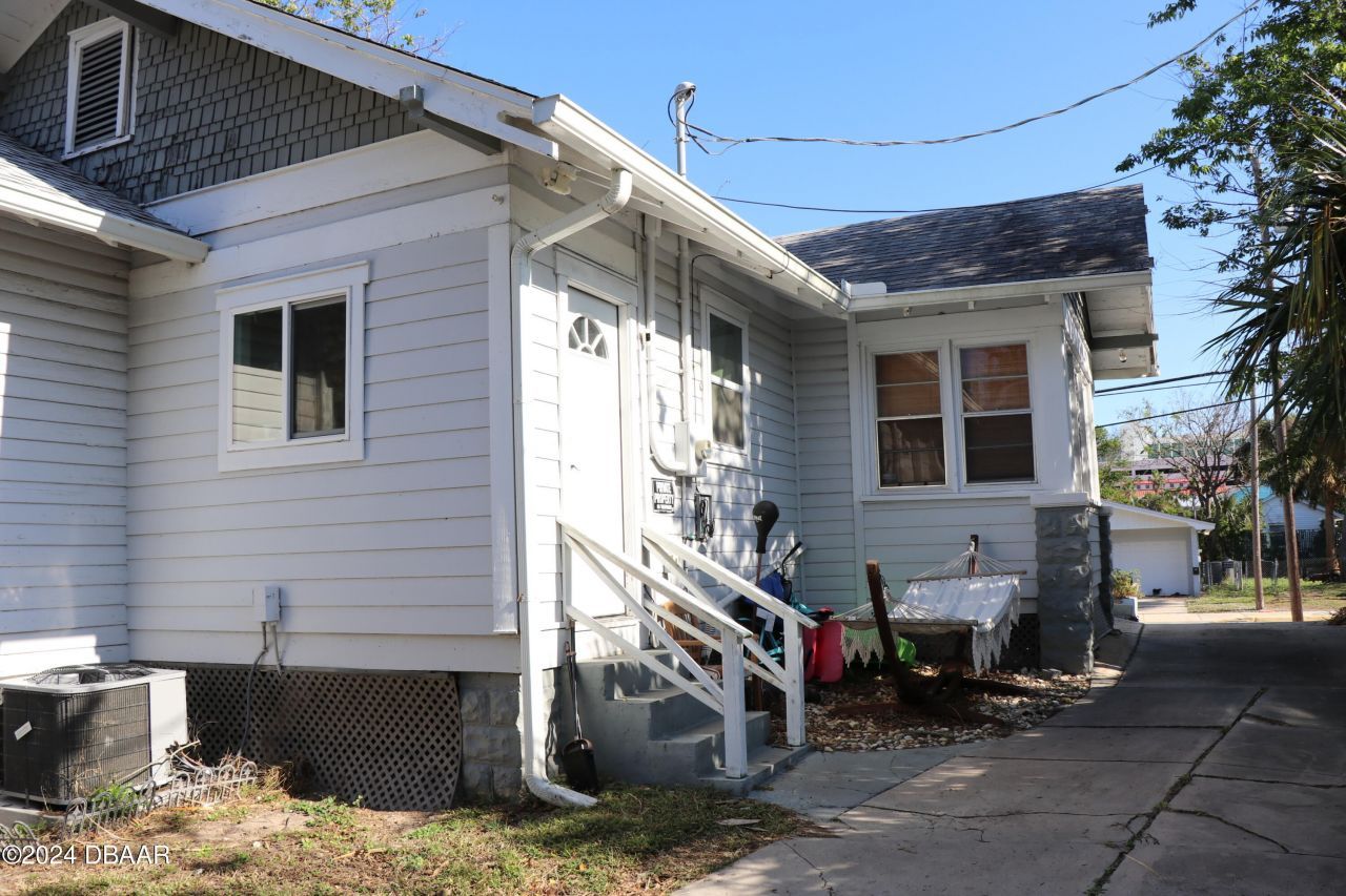 203 N Oleander Avenue, Daytona Beach, FL 32118 Photo