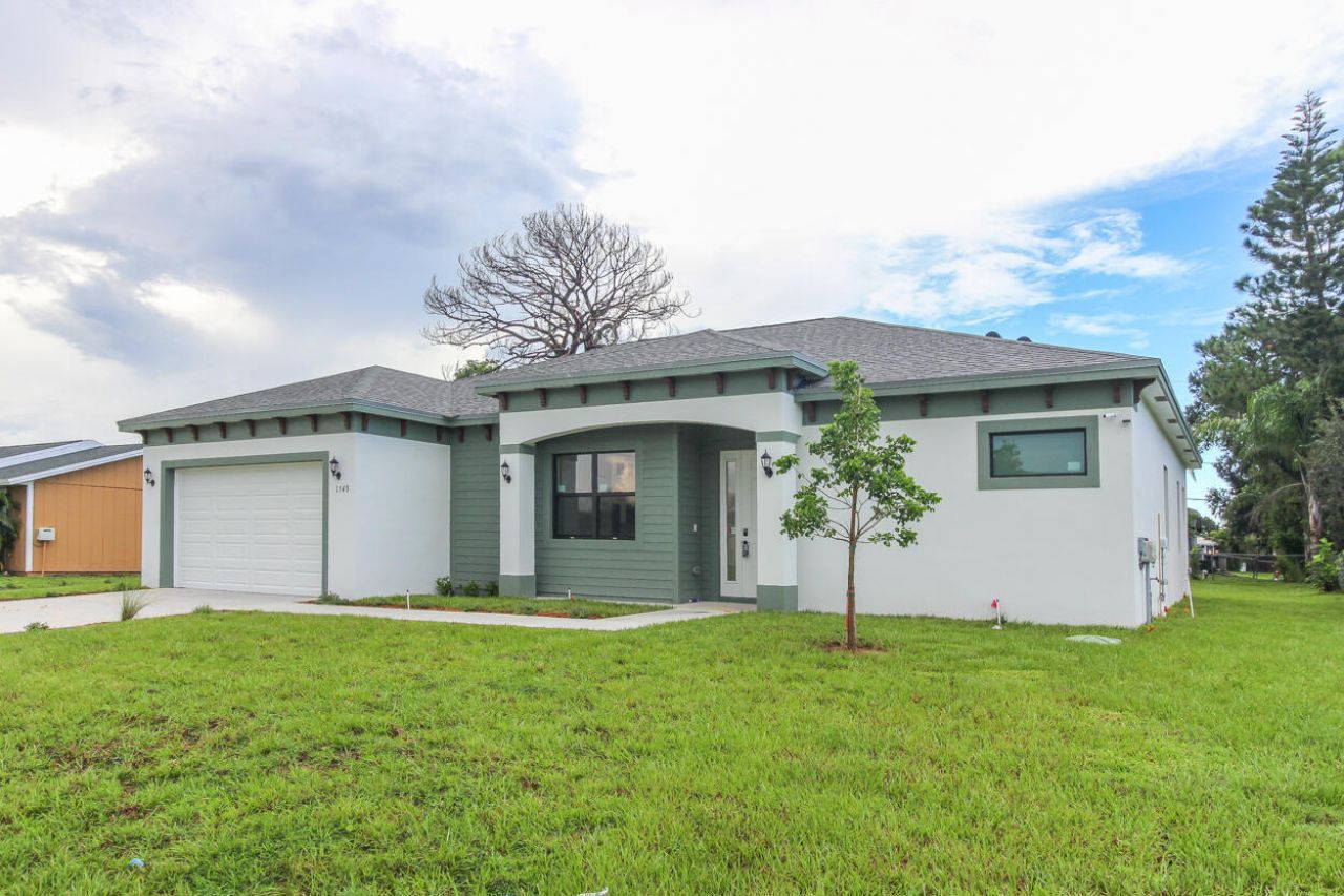 1143 SW Estaugh Avenue, Port Saint Lucie, FL 34953 Photo