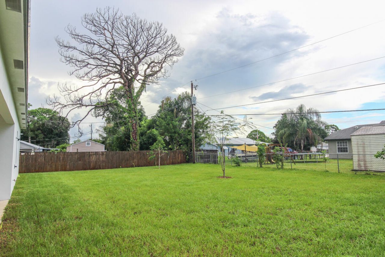 1143 SW Estaugh Avenue, Port Saint Lucie, FL 34953 Photo