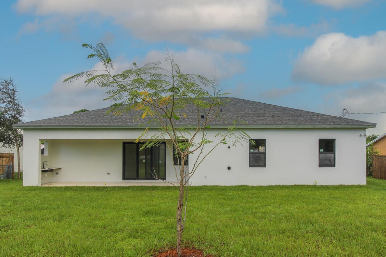 1143 SW Estaugh Avenue, Port Saint Lucie, FL 34953 Photo