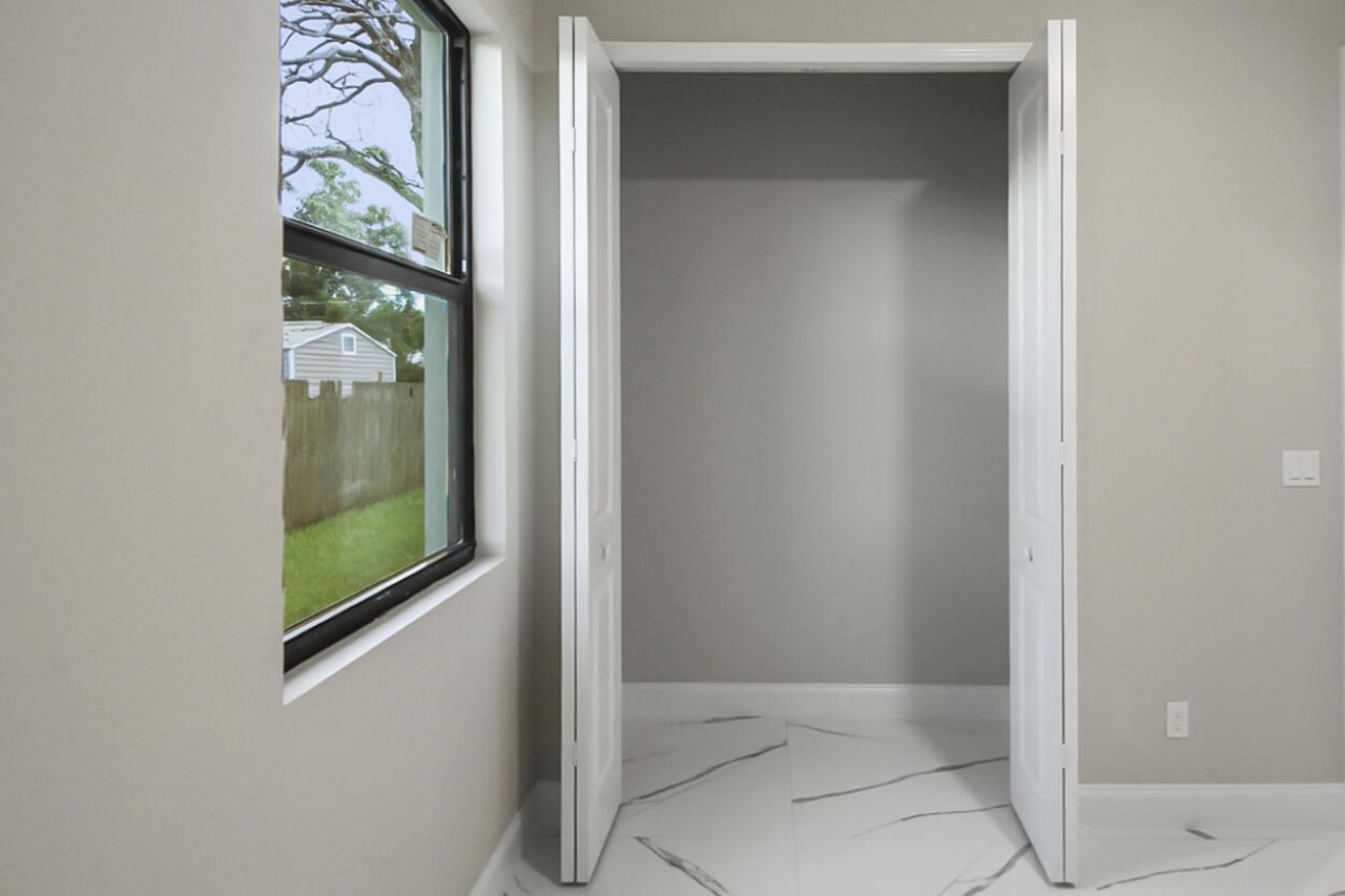 1143 SW Estaugh Avenue, Port Saint Lucie, FL 34953 Photo