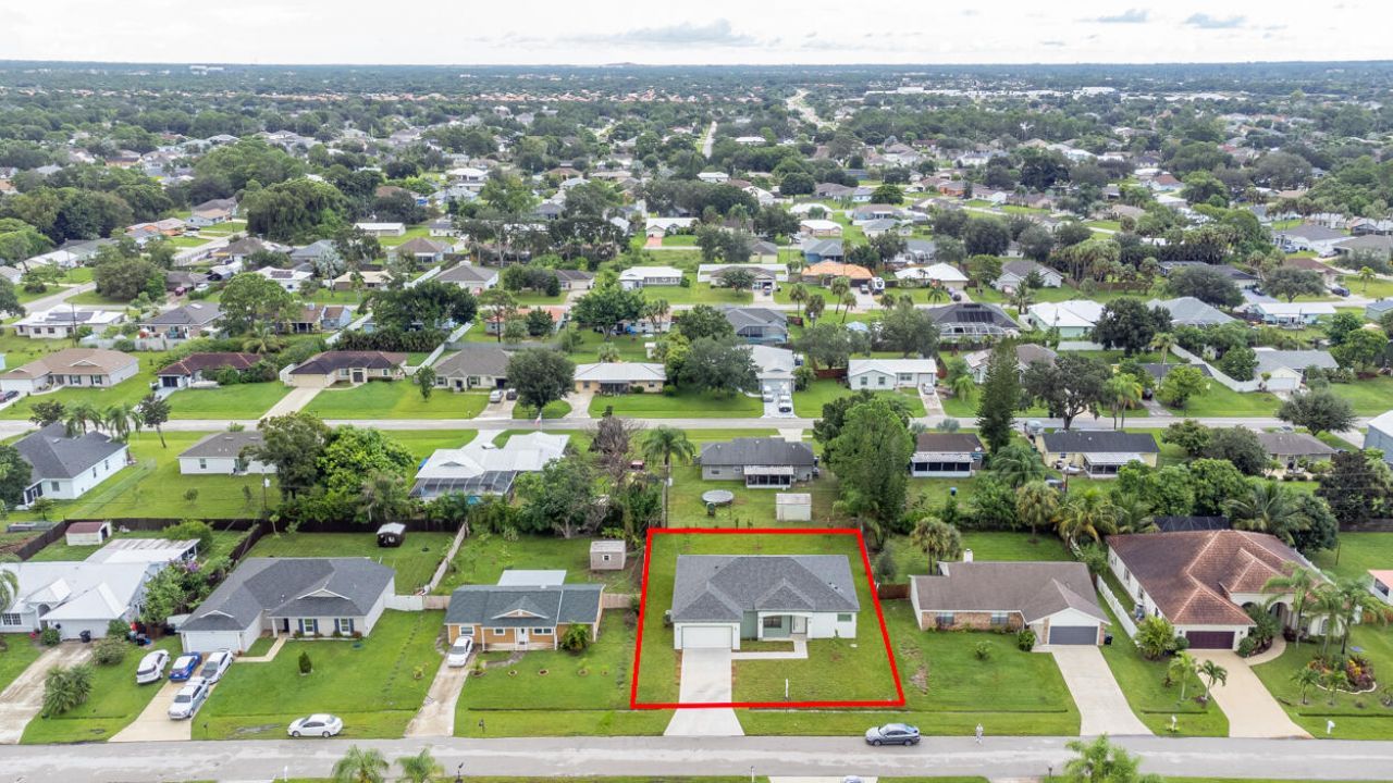 1143 SW Estaugh Avenue, Port Saint Lucie, FL 34953 Photo