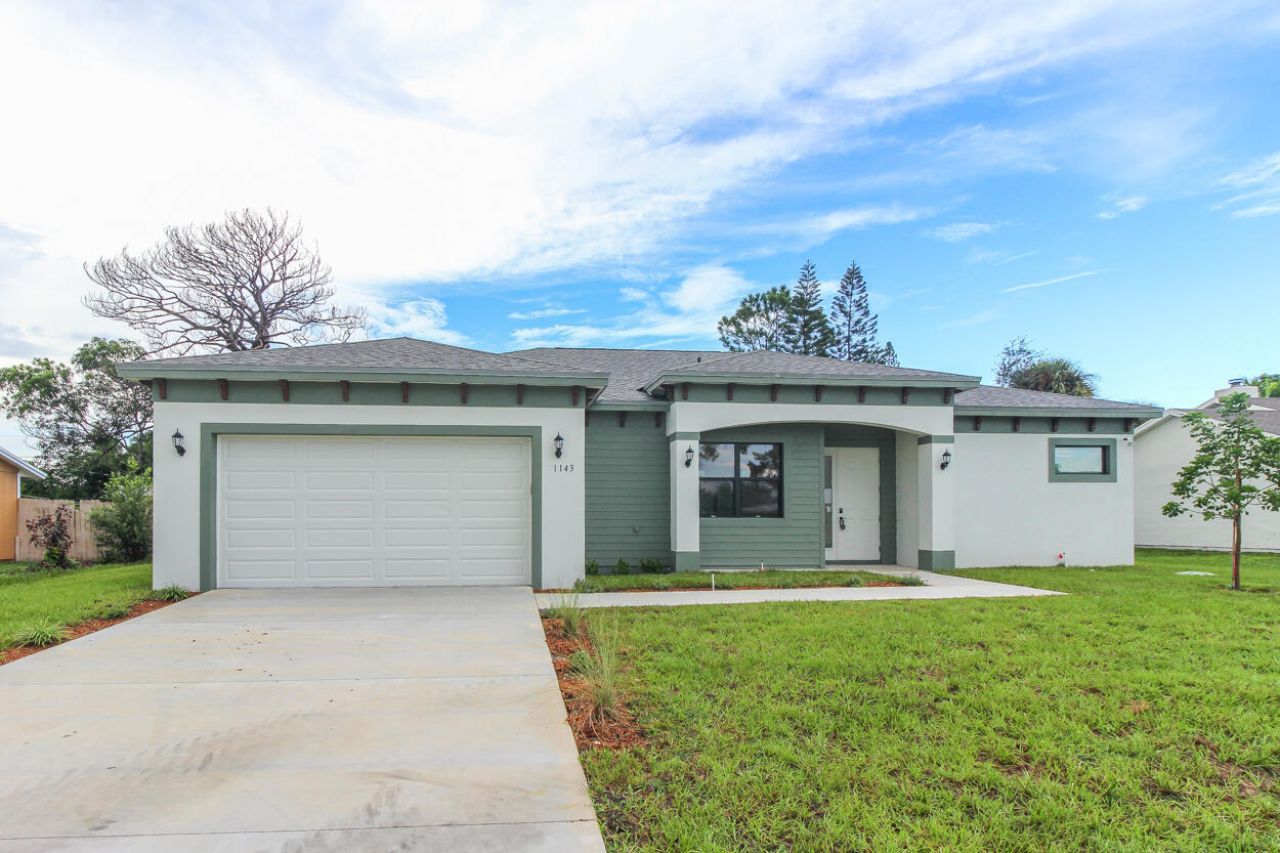 1143 SW Estaugh Avenue, Port Saint Lucie, FL 34953 Photo