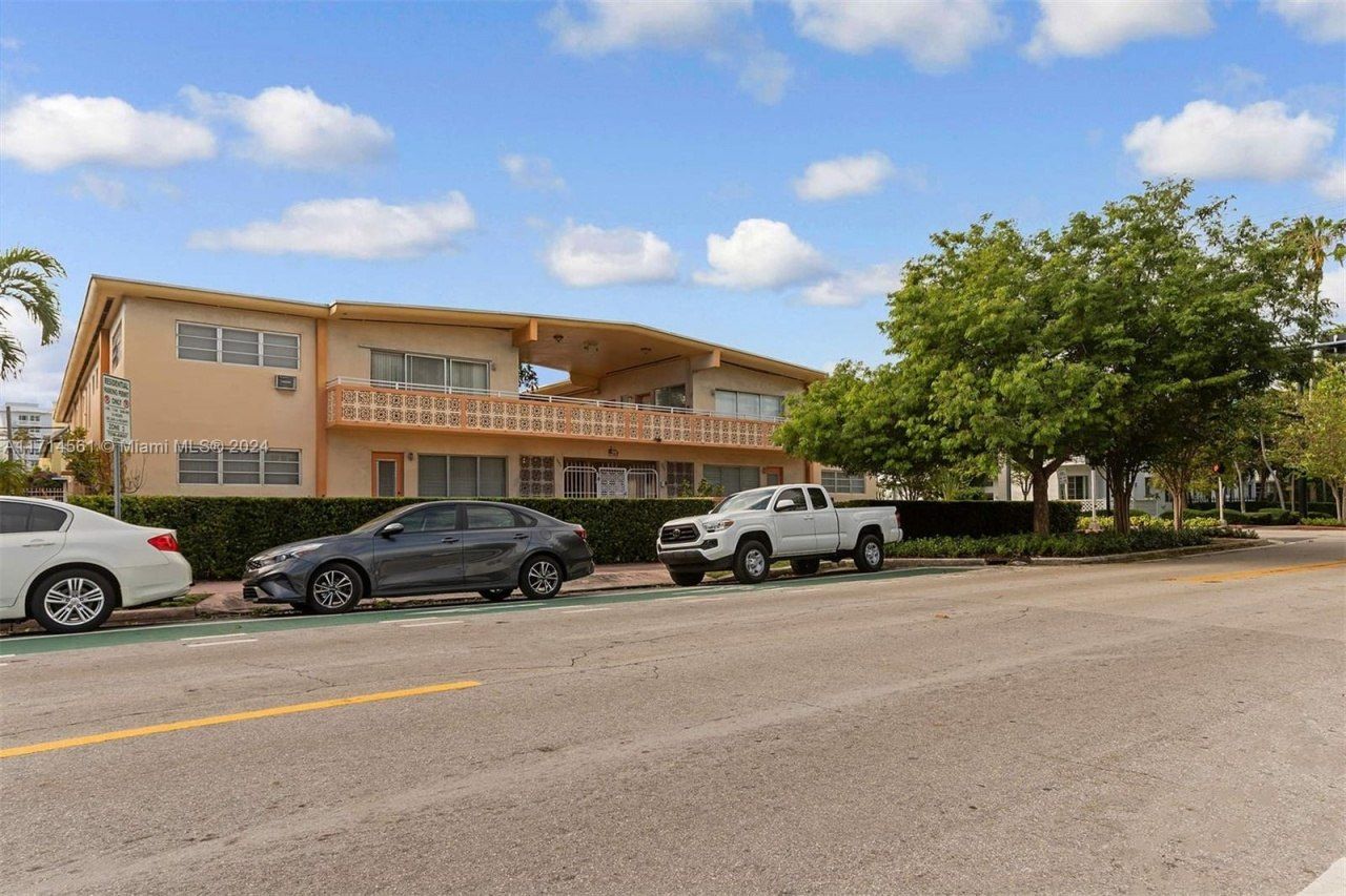 1050 Pennsylvania Ave, Unit 29, Miami Beach, FL 33139 Photo