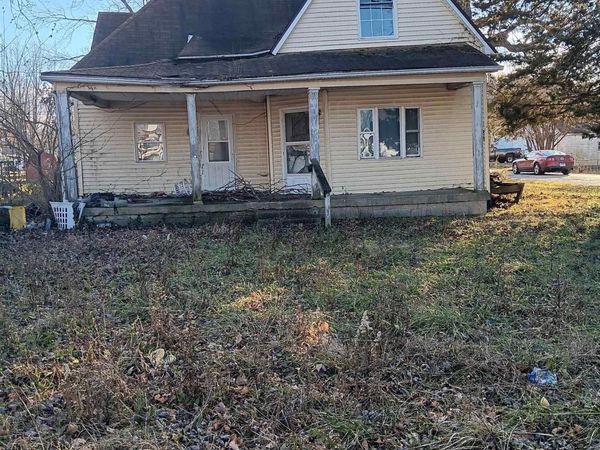 229 W Broadway Street, Shelburn, IN 47879