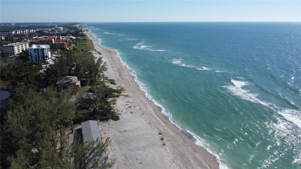 8534 Heron Lagoon Circle, Sarasota, FL 34242 Photo