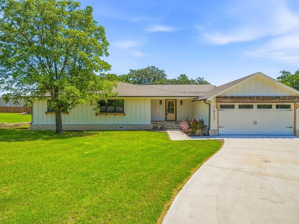 1937 N Dale Avenue, Stephenville, TX 76401
