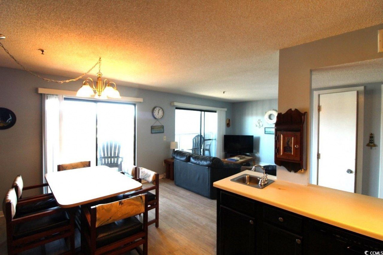 5905 S Kings Highway Photo 11