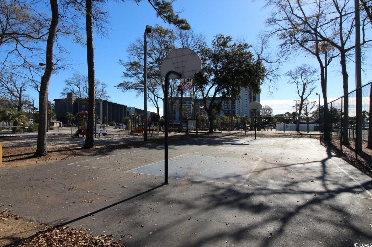 5905 S Kings Highway Photo 33