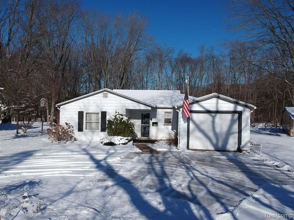 4224 ATKINS Road, Port Huron Twp, MI 48060