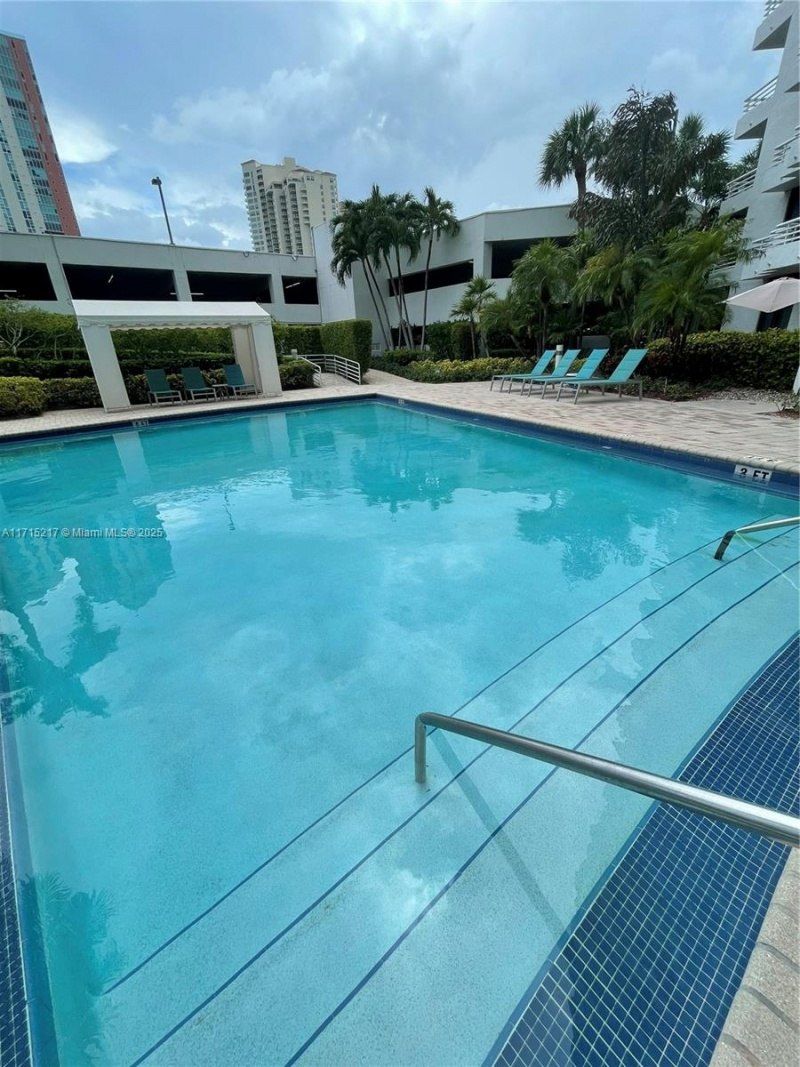 3300 NE 192nd St, Unit 1804, Aventura, FL 33180 Photo