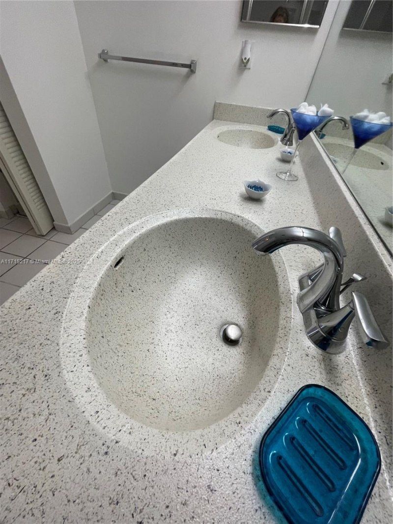 3300 NE 192nd St, Unit 1804, Aventura, FL 33180 Photo