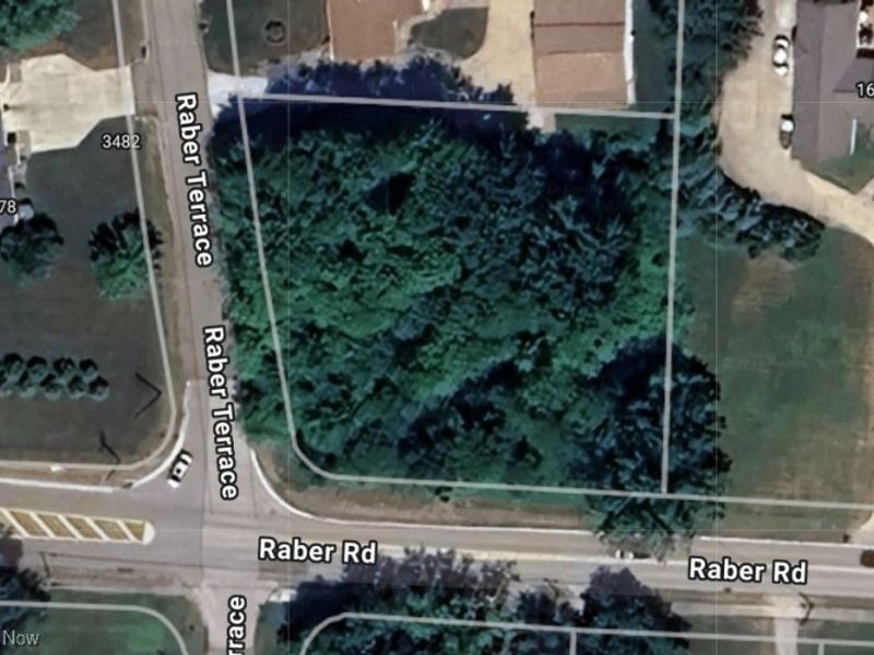 Raber Terrace, Uniontown, OH 44685 Photo 2