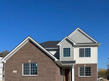 5 Rochawies Drive, Oakland Twp, MI 48363