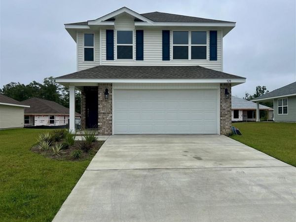 928 Rustling Pines Rd, Unit 16B, Cantonment, FL 32533