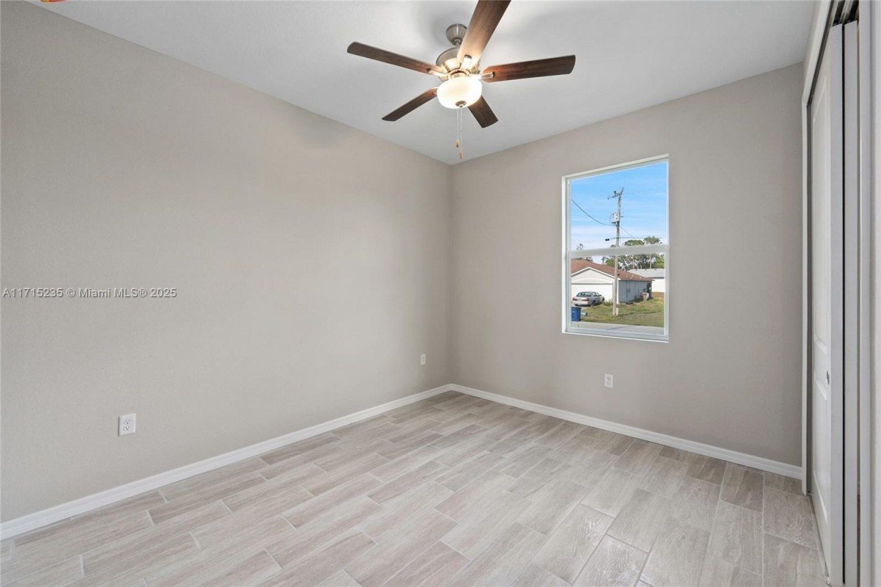 957 Commodore St, Lehigh Acres, FL 33974 Photo
