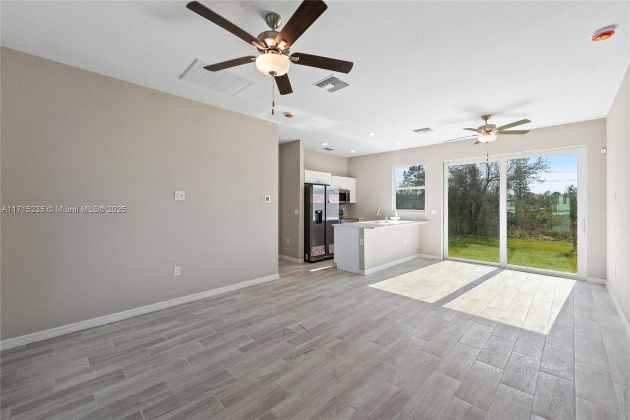 957 Commodore St, Lehigh Acres, FL 33974 Photo