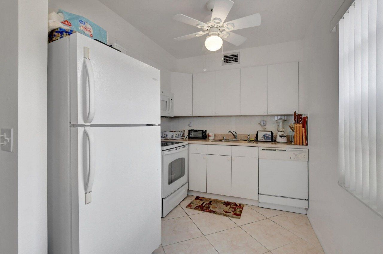 78 Burgundy B, Delray Beach, FL 33484 Photo