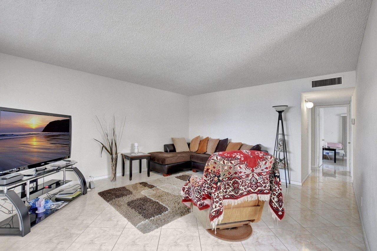 78 Burgundy B, Delray Beach, FL 33484 Photo