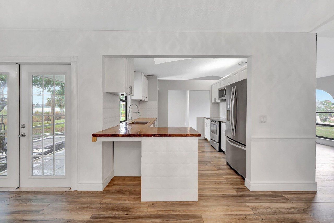 654 SW Pueblo Terrace, Port Saint Lucie, FL 34953 Photo