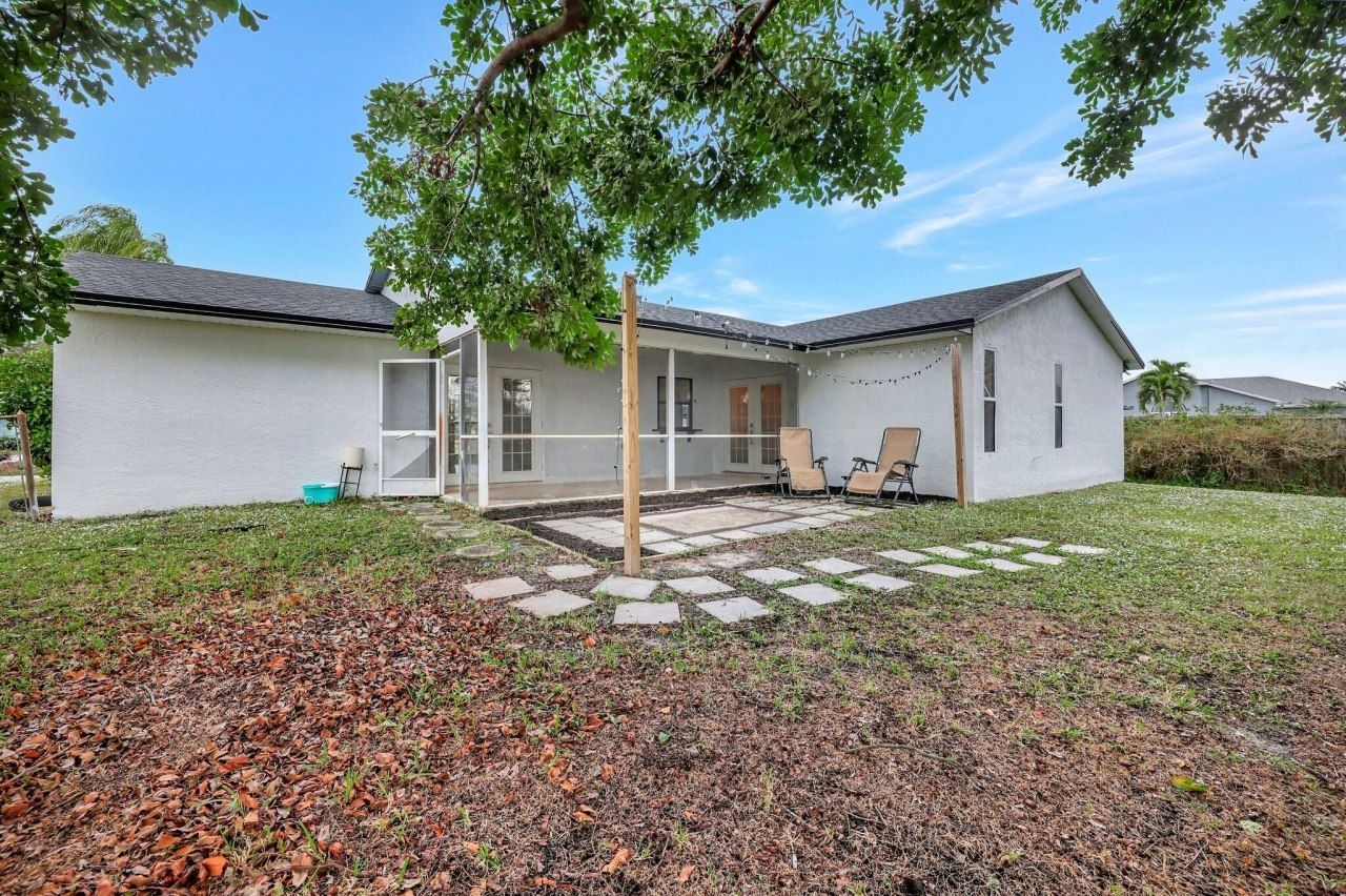 654 SW Pueblo Terrace, Port Saint Lucie, FL 34953 Photo