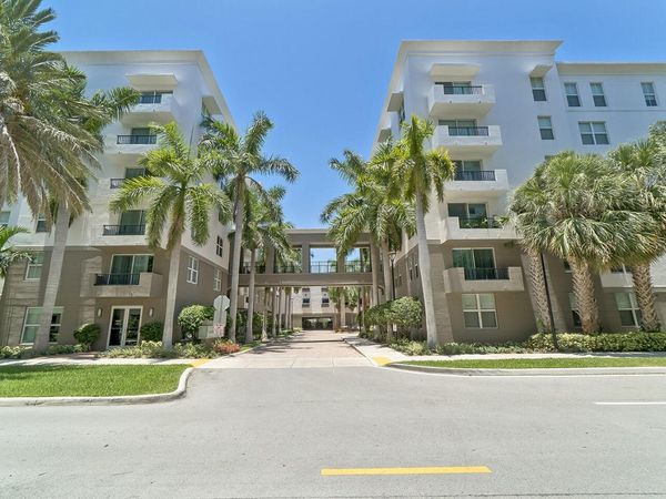 2401 NE 65th Street, Unit 601, Fort Lauderdale, FL 33308